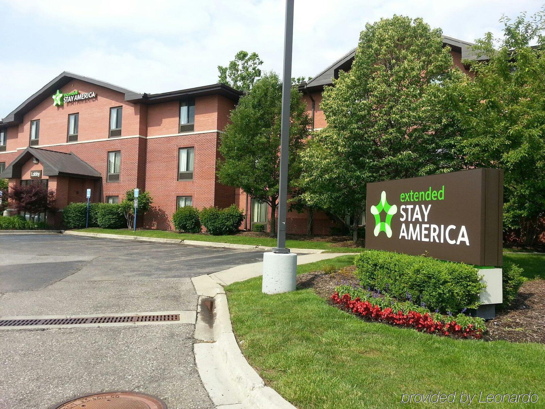 Extended Stay America Select Suites - Detroit - Warren Exterior photo