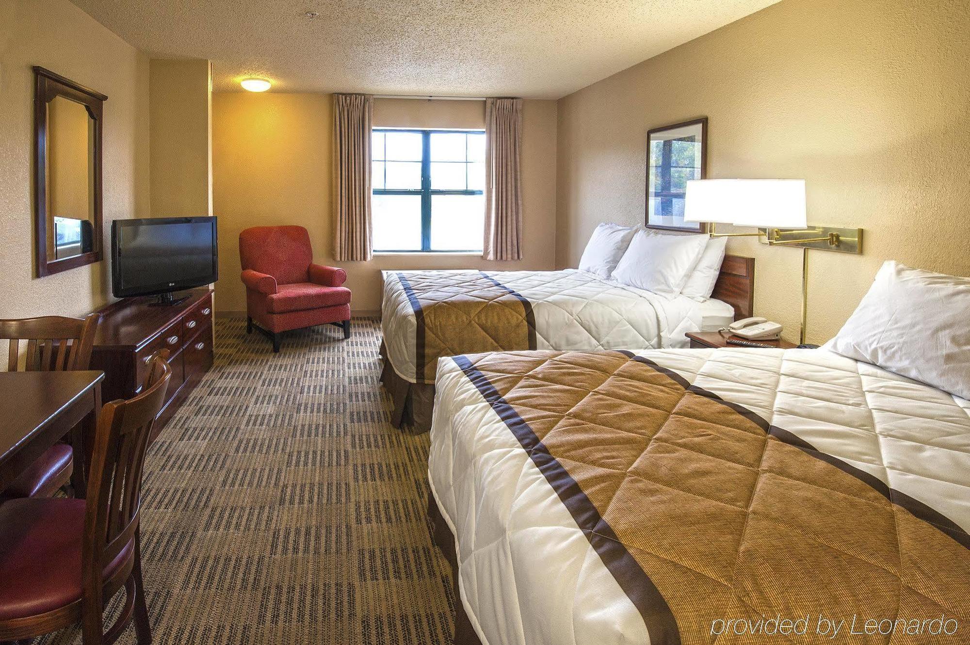 Extended Stay America Select Suites - Detroit - Warren Exterior photo